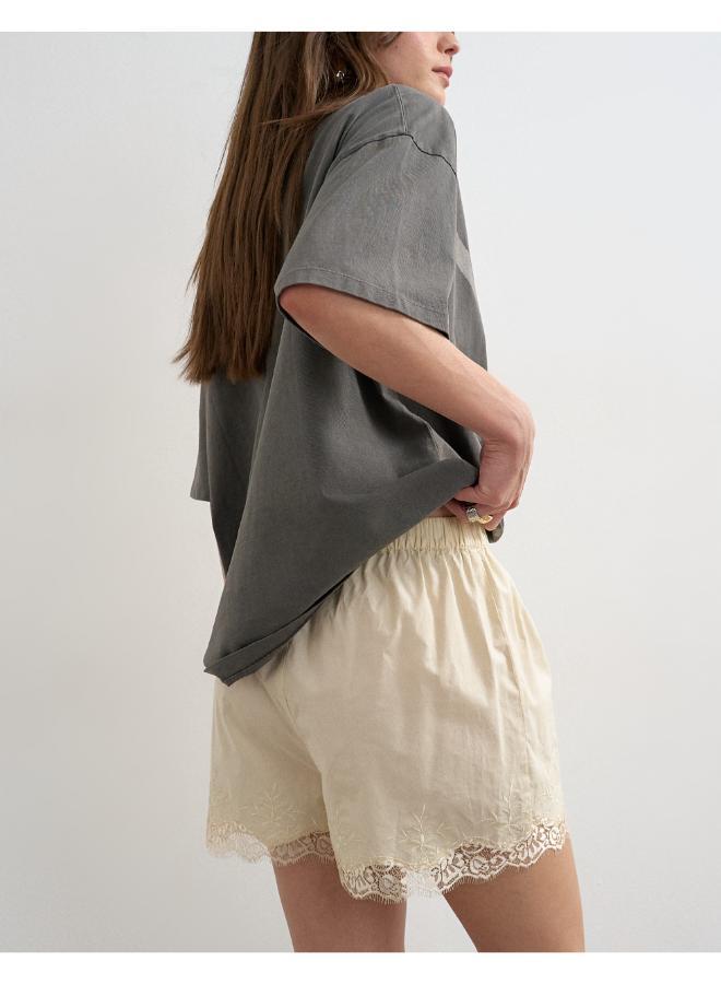 TOPSHOP Lace Trim Shorts Woven - Image 2