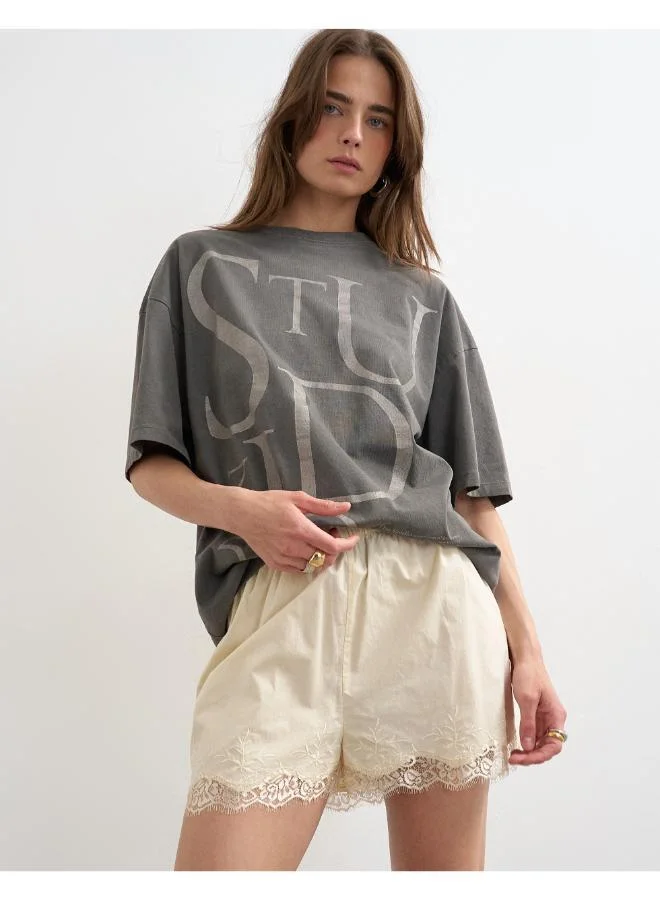 TOPSHOP Lace Trim Shorts Woven
