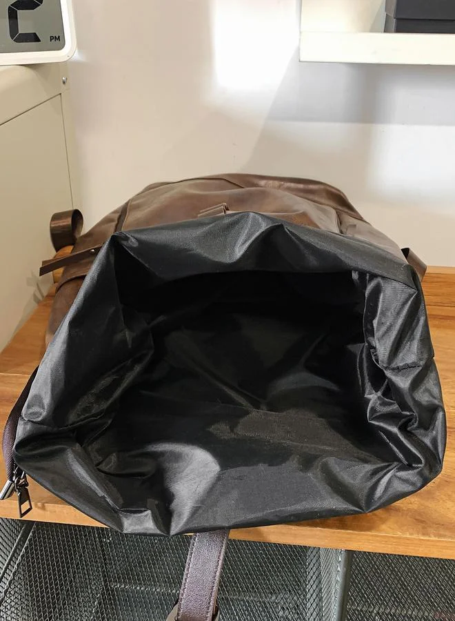 تايك تو شنطة ظهر بملمس جلد صناعي