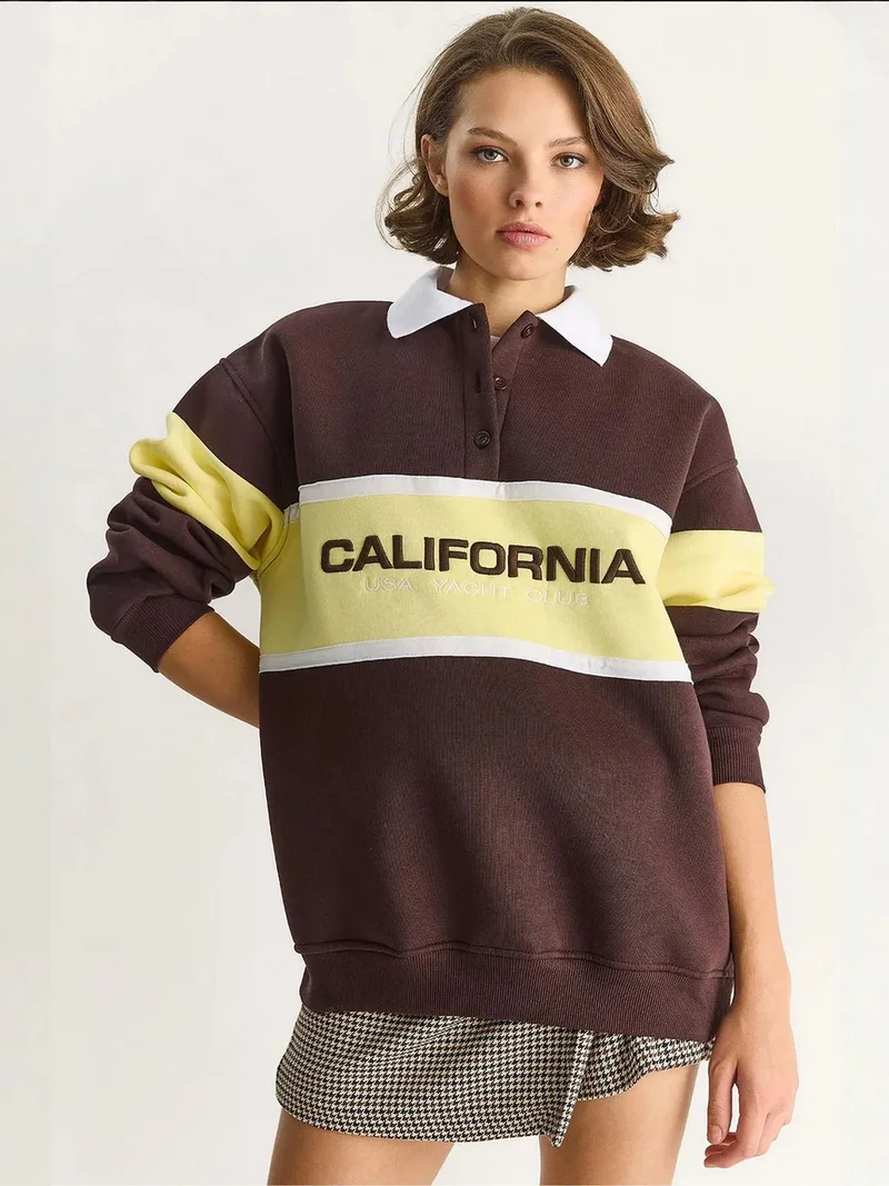 LUCCI Oversized Printed Polo Collar Sweatshirt