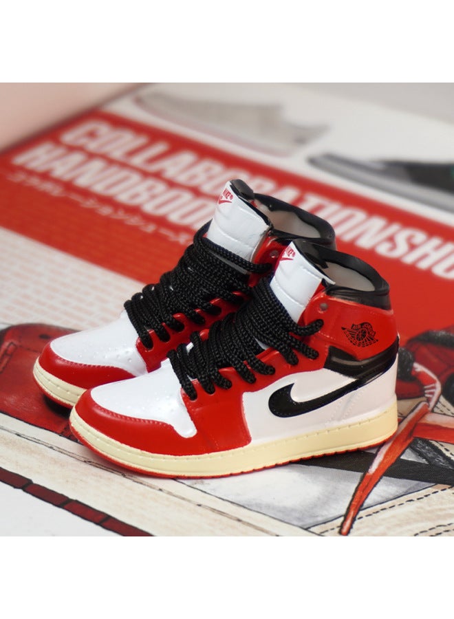 1/6 Mini Sneakers Model Aj1 Creative Cute Basketball Shoes Keychain Car Bag Jewelry Aj Keychain-Color:1 Little Chicago (pair Of Nude Shoes)  - Image 1