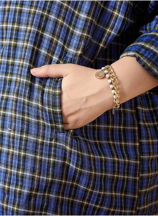 SASSAFRAS Plus Size Flannel Checked Regular Fit Buttoned Shacket by Styli