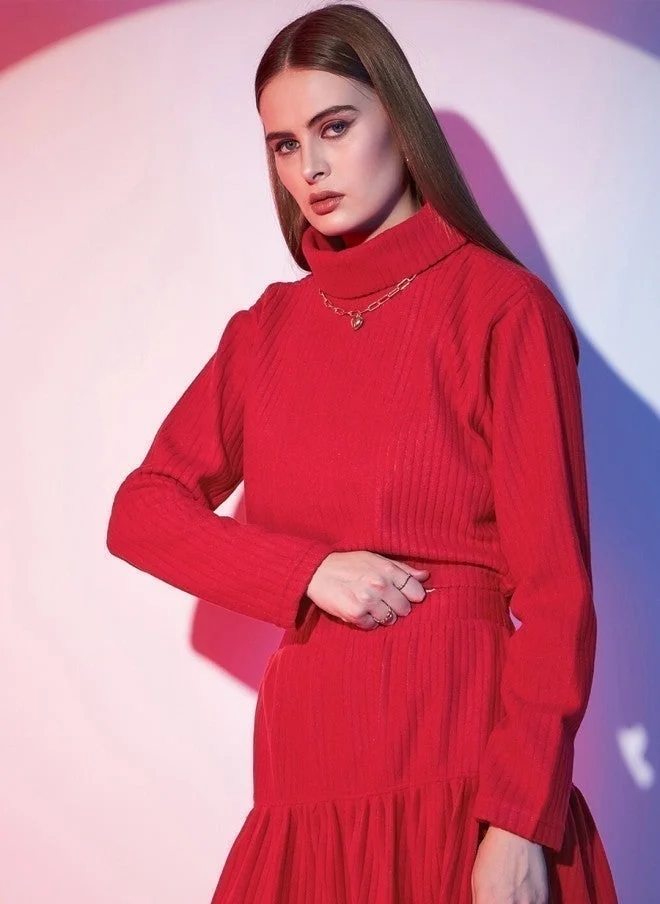 STREET 9 بلوزة قصيرة برقبة سلحفاة حمراء للنساء