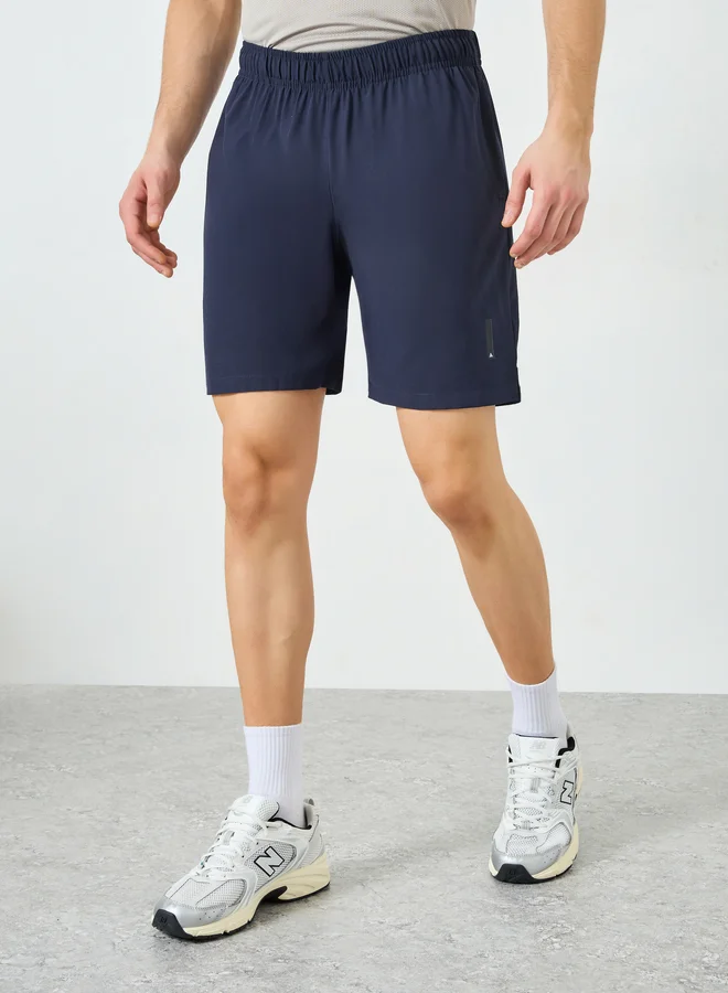 ستايلي شورت رياضي للتدريب بقصة عادية