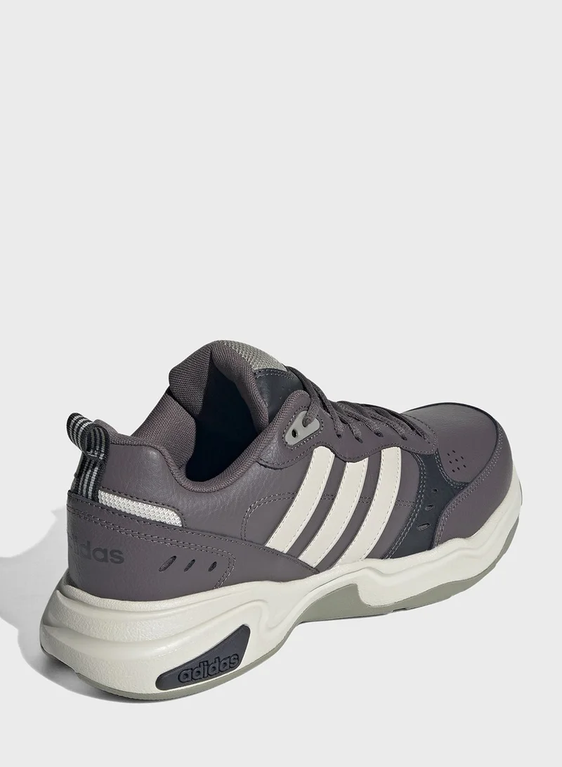 adidas حذاء ستراتر