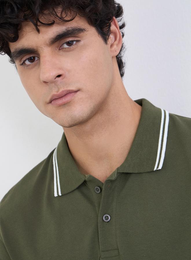 Styli Men Solid Regular Fit Cotton Pique Polo T-Shirt with Tipping - Image 4
