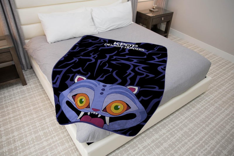 Jay Franco Kids Plush Throw Blanket â€“ Ultra Soft Cozy Plush Fleece for Bed, Couch, Sofa, Home DÃ©cor, Official Licensed Derpy, Black - Kpop Demon Hunters, 46x60 - Throw Blanket - Image 4