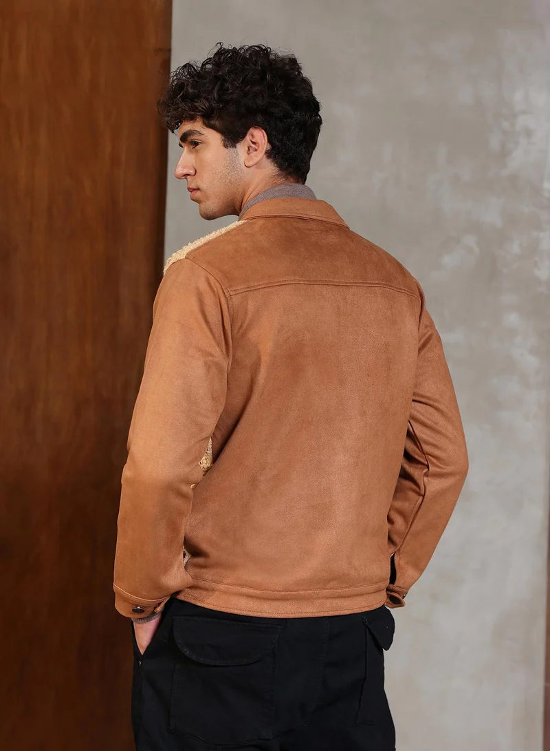 كامبوس سوترا Campus Sutra Men's Tan Brown Contrast Sherpa-Block Jacket | Spread Collar , Cuffed Sleeves , Zipper  Closure , Straight Hem | Colourblock Textured For Casual & Daily Wear