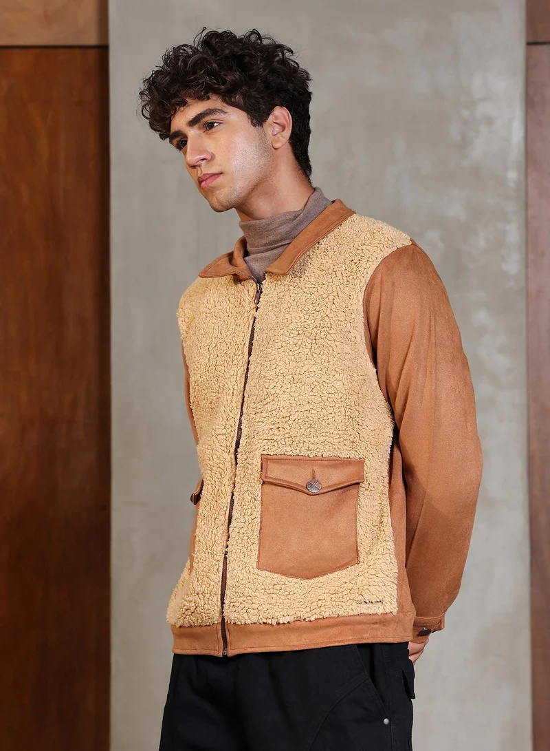 كامبوس سوترا Campus Sutra Men's Tan Brown Contrast Sherpa-Block Jacket | Spread Collar , Cuffed Sleeves , Zipper  Closure , Straight Hem | Colourblock Textured For Casual & Daily Wear