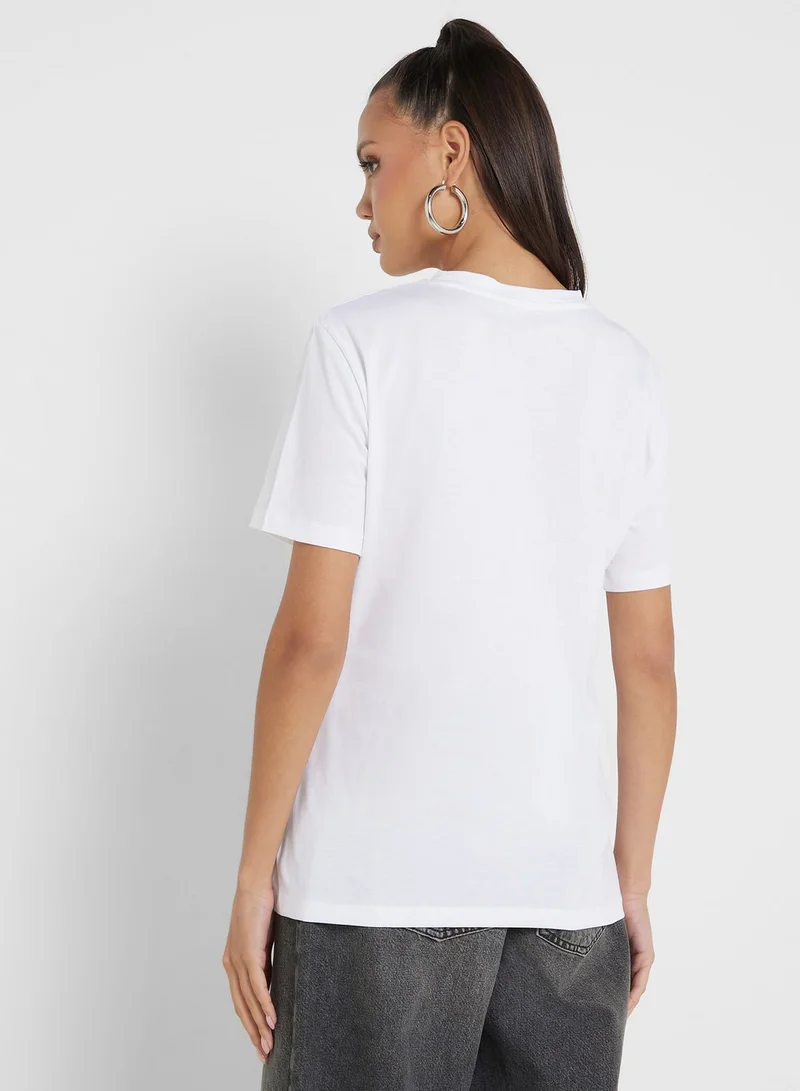 Calvin Klein Jeans Crew Neck Slim Fit Logo T-Shirt