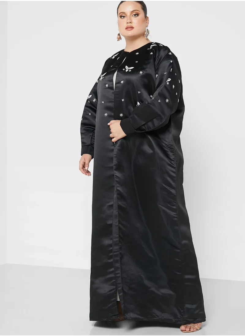 Hayas Closet Curve Embellished Puff Sleeve Abaya