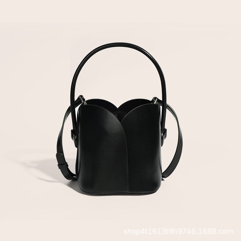 Straw Bag Women'S Summer Genuine Leather Drawstring Petal Bag 2024 Style Girls' Satchel Diagonal Trendy - Image 1