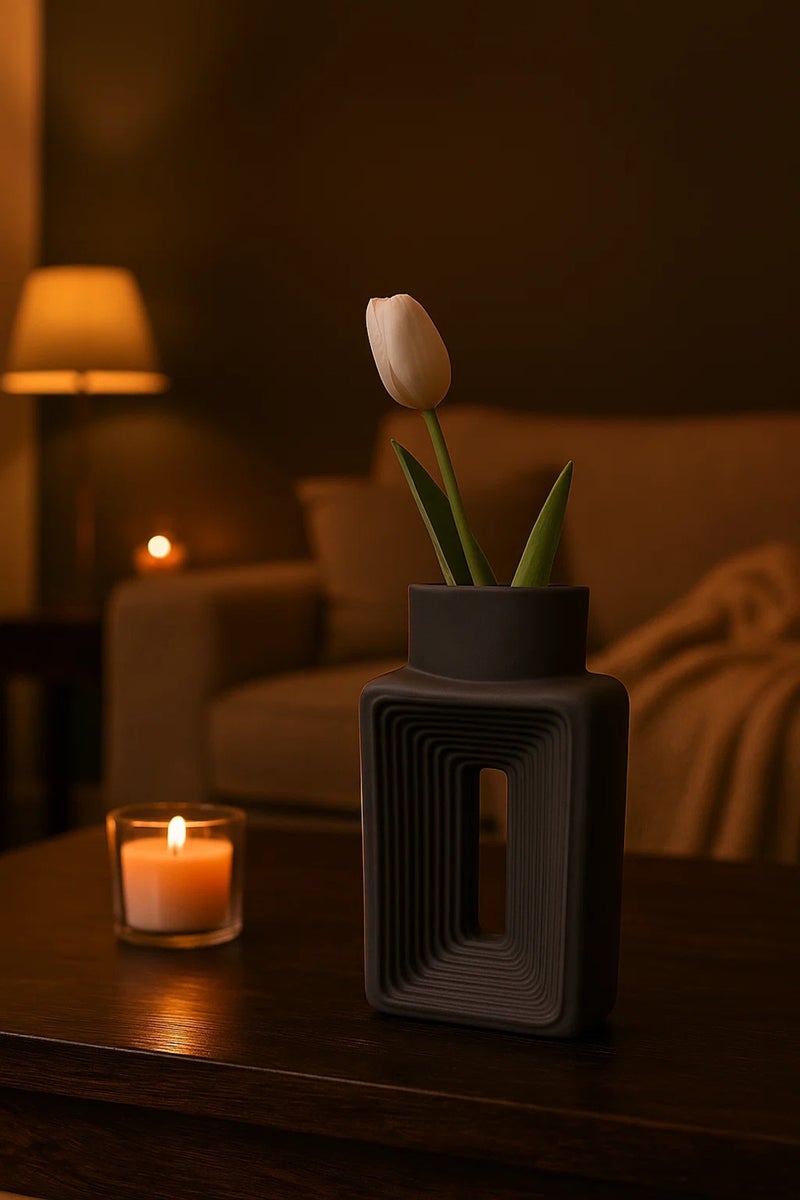 ماريا هومز مزهرية خزفية هندسية رمادية غير لامعة – أصيص زهور مزخرف مستطيل حديث بتصميم مقطوع - Image 2