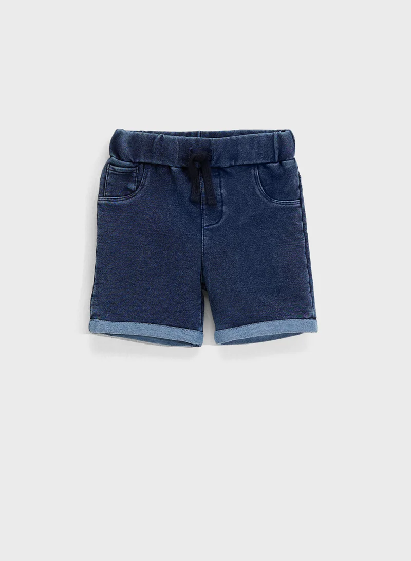GUESS Kids Short Sleev T-Shirt And Shorts