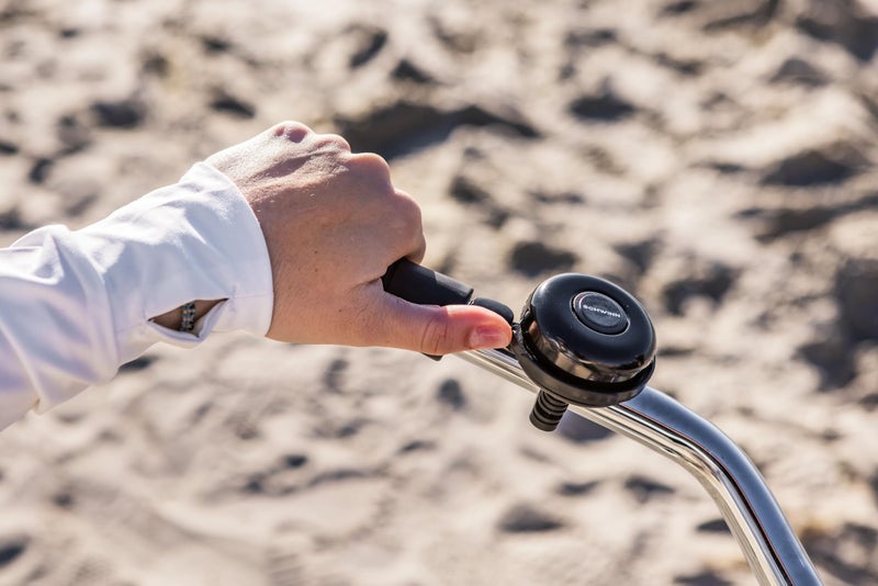 SCHWINN جرس دراجة شوان الكلاسيكي الأسود، ملحقات الدراجات، دراجات الأطفال والبالغين، تركيب سهل، صوت رنين عالٍ - Image 4