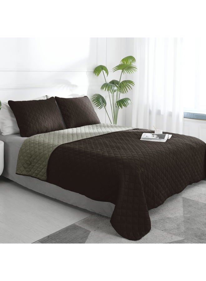 Easy-Going Full/Queen Size Reversible Quilt Set with 1 Quilt and 2 Pillow Shams, Soft Bed Quilt Cover, Water Resistant Lightweight Microfiber Bedspread, Stain Resistant, Chocolate/Beige - Image 1