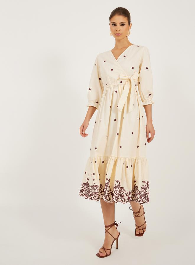 ستايلي فستان ميدي مطرز - Image 1