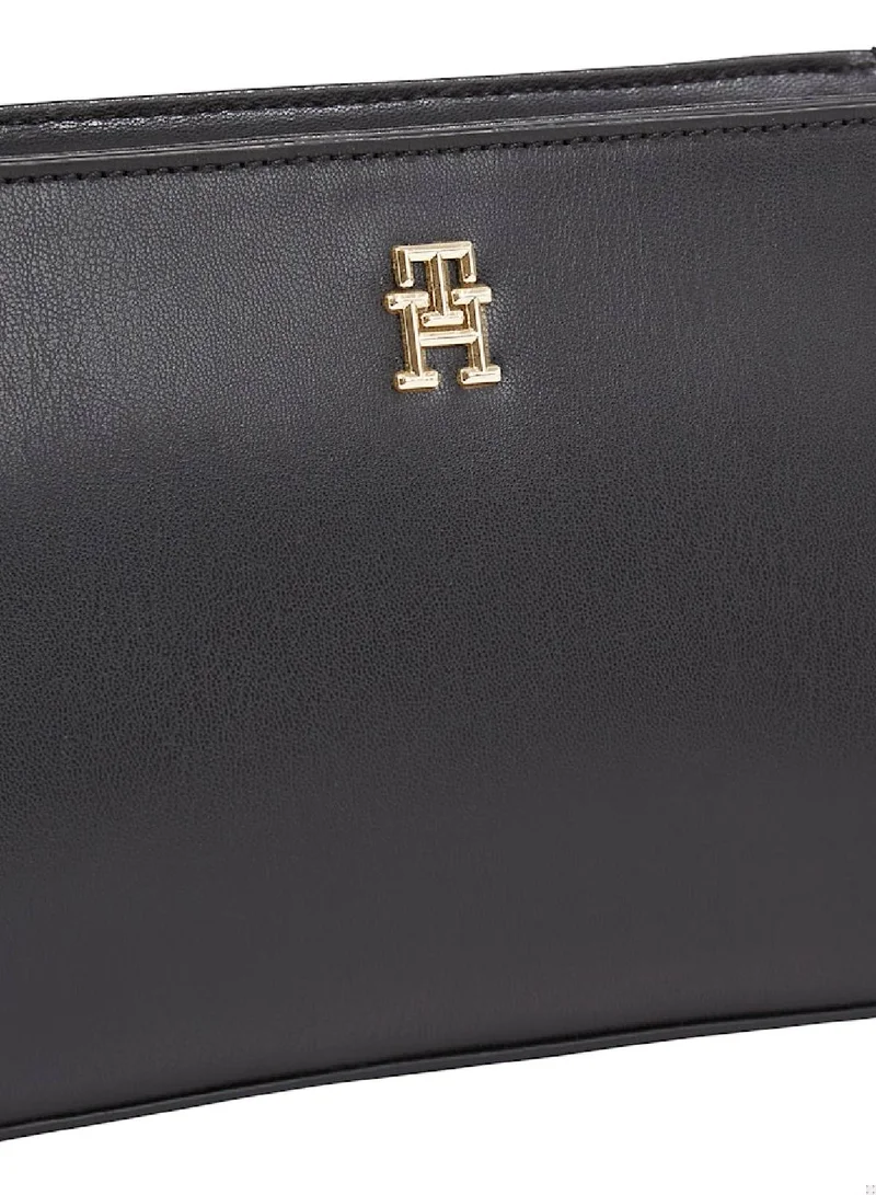 TOMMY HILFIGER Women's Chic Crossover Handbag, Black - faux leather