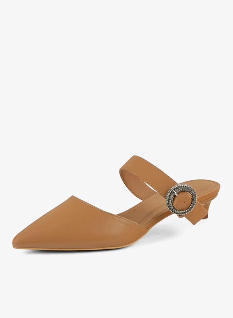 فينتشي صنادل نسائية مدببة إصبع القدم كعب متوسط حزام واحد