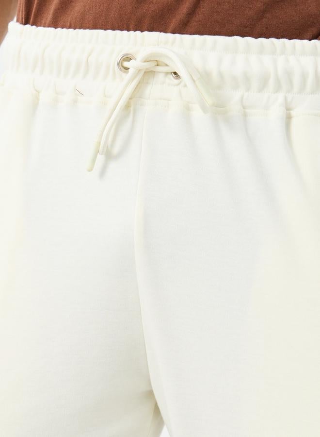 ستايلي بنطلون كارغو رجالي كريمي بقصة ضيقة - Image 3