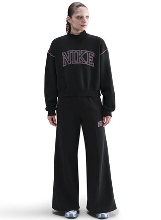 كنزة صوفية نسائية بياقة عالية من نايك فينيكس