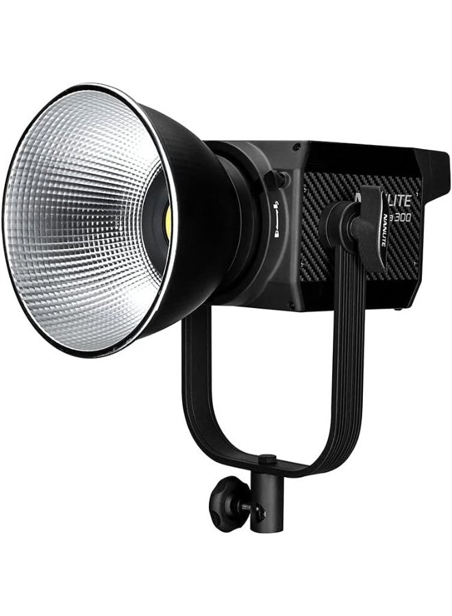 نانليت نانلايت Forza 300 ضوء سبوت LED بقوة 300 واط 5600K | إضاءة استوديو احترافية قوية للتصوير الفوتوغرافي والفيديو - Image 1