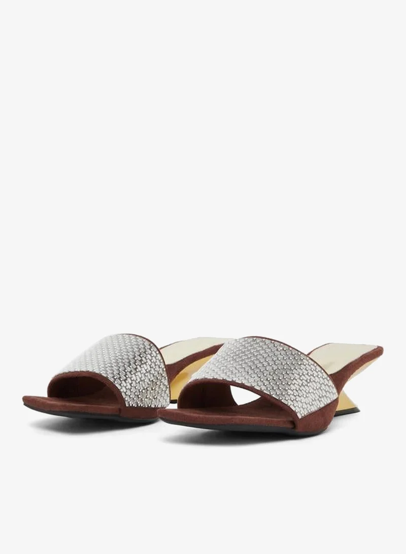 تايك تو صندل بكعب ودج ومزين