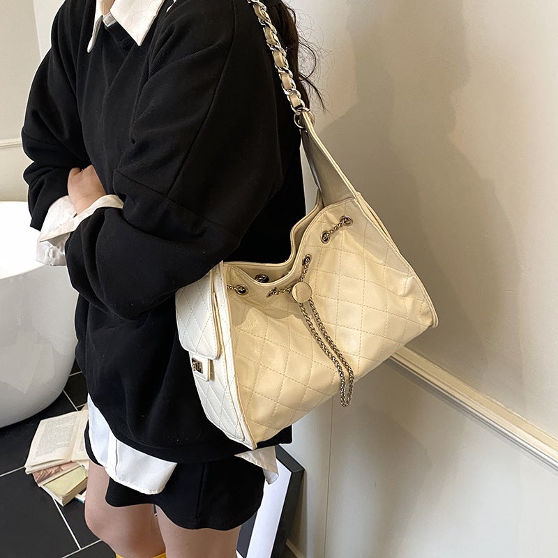 High-End Commuter Shoulder Underarm Bag Women'S Large-Capacity Quilted Bucket Bag Fashion Tote Bag - Image 1