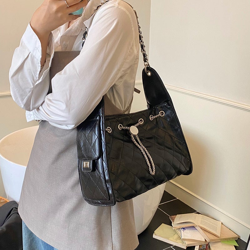 High-End Commuter Shoulder Underarm Bag Women'S Large-Capacity Quilted Bucket Bag Fashion Tote Bag - Image 4