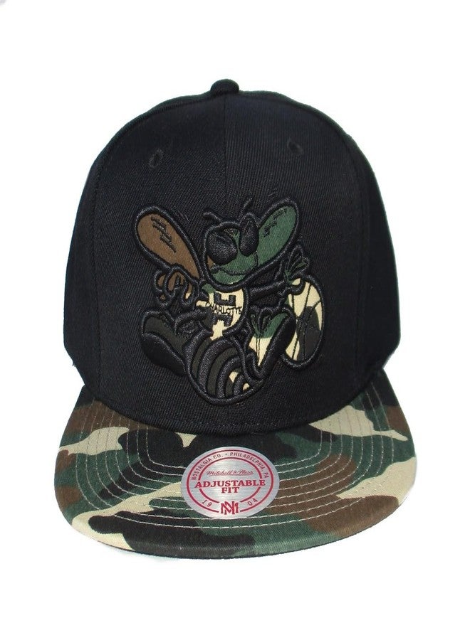 Mitchell & Ness Charlotte Hornets Camo Bill Snapback Adjustable Hat Cap - Black and Camo - Image 2