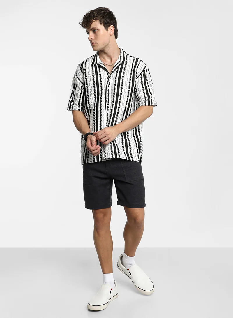 كامبوس سوترا Men's Midnight Black & Ivory White Bohemian Knit Oversized Shirt