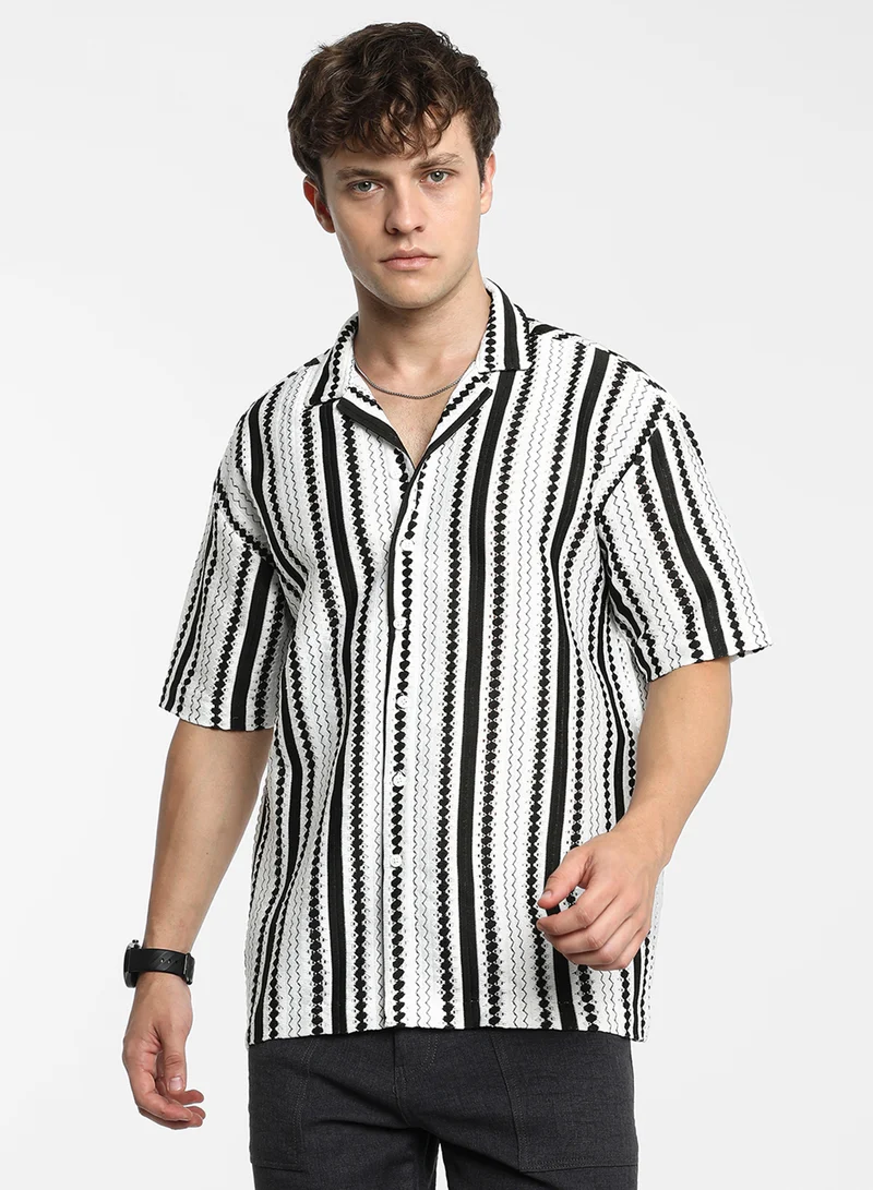 كامبوس سوترا Men's Midnight Black & Ivory White Bohemian Knit Oversized Shirt