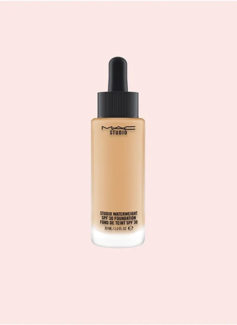 MAC Cosmetics Studio Waterweight SPF 30 Foundation - NC42