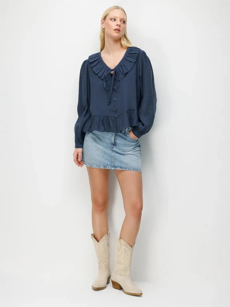 MixRay MIXRAY Frilly V-Neck Blouse with Button Closure