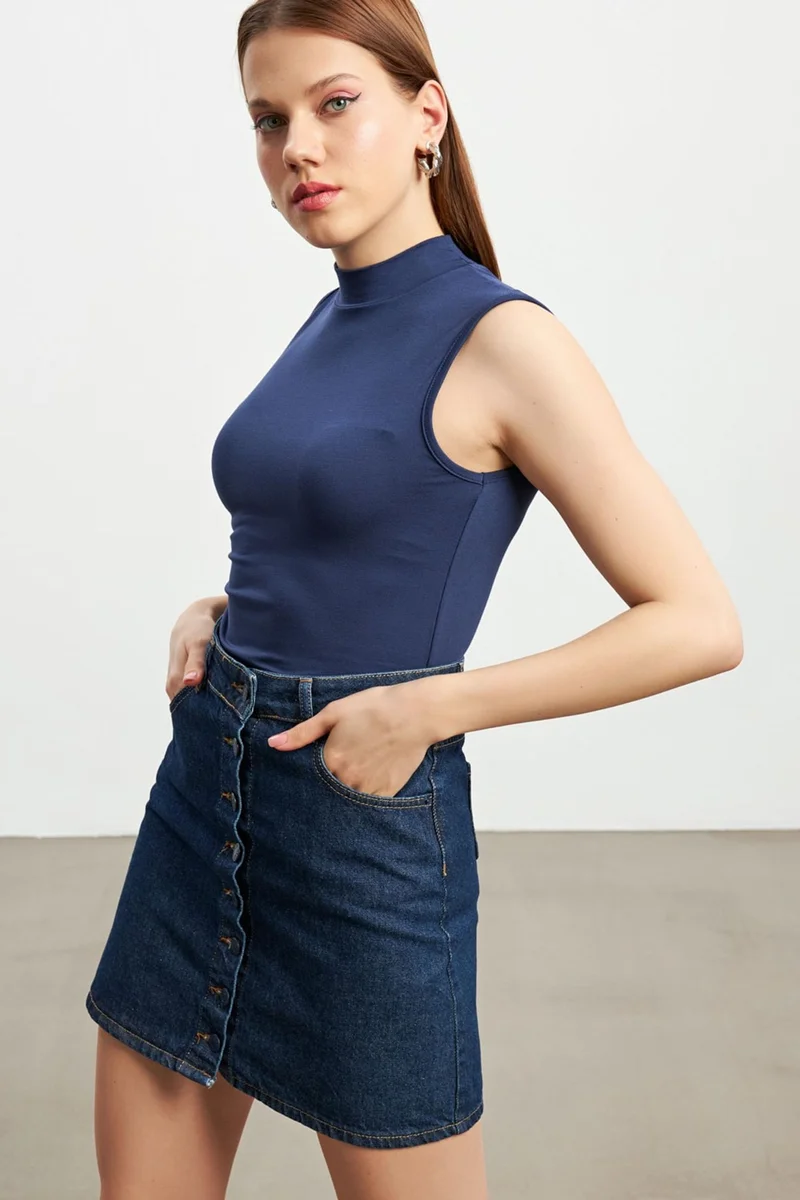 Bipantolon BIPANTOLON Women's Sleeveless Half Turtleneck Blouse
