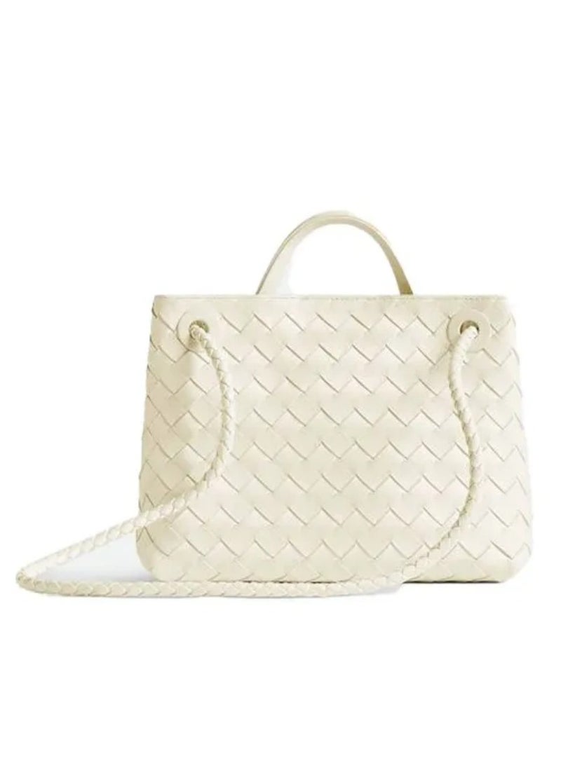 BOTTEGA VENETA Andiamo Top handle bag leather bag with signature knot detail and sliding cross-body strap. - Image 3