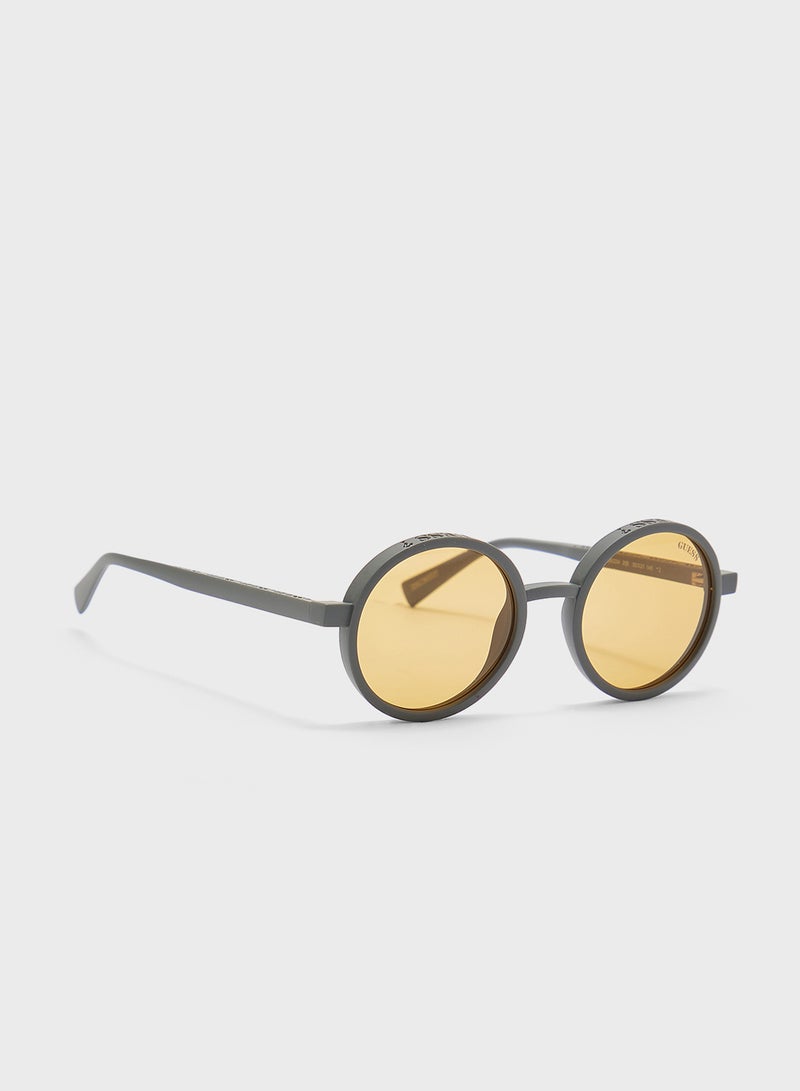 GUESS Gu0023420E50 Round Sunglasses  - Image 1