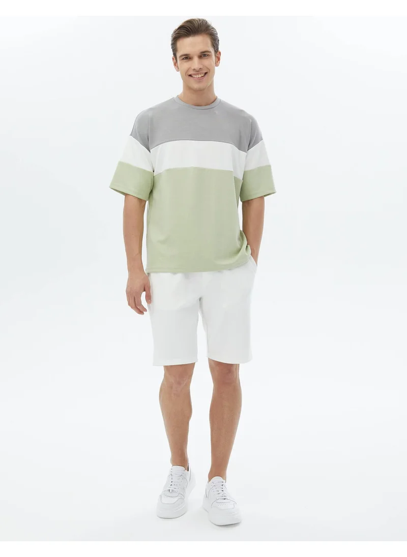 كيب Light Green Striped Crew Neck T-Shirt