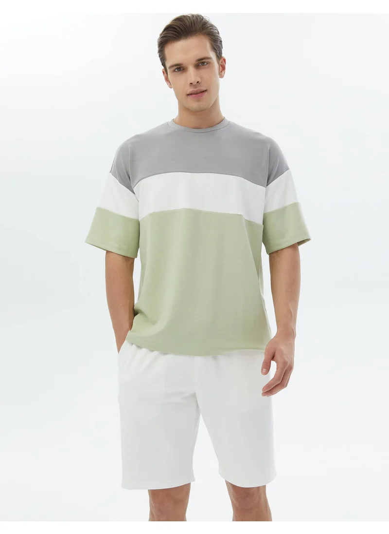 كيب Light Green Striped Crew Neck T-Shirt