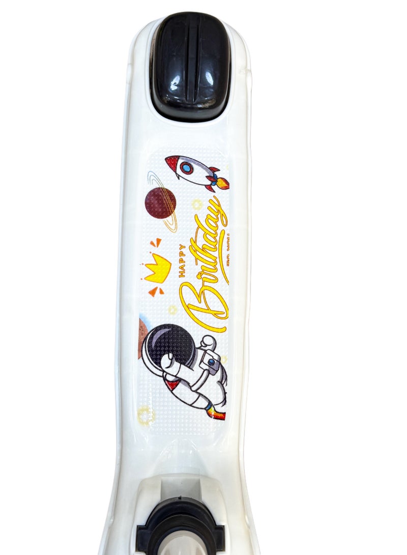 سكوتر أطفال متعدد الألوان بإضاءة وموسيقى – قابل لتعديل الارتفاع، مناسب للأعمار من 2 إلى 8 سنوات - Image 5