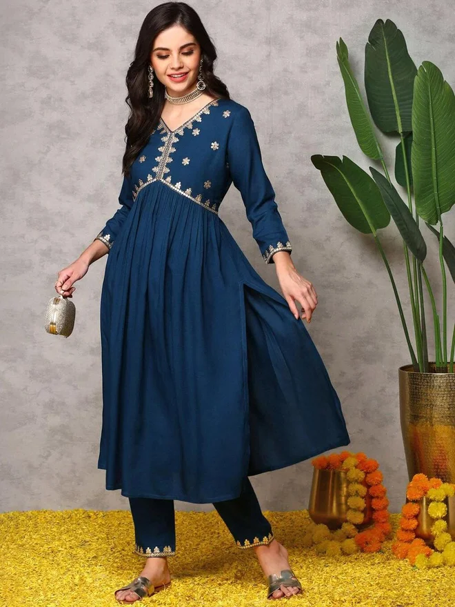 ISHIN ISHIN Blue Viscose Rayon Kurta with Pant Set