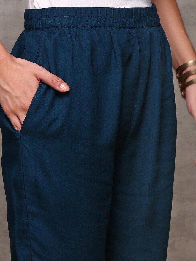 آي شين طقم كورتا وبنطلون من فيسكوز رايون أزرق من إيشين - Image 3