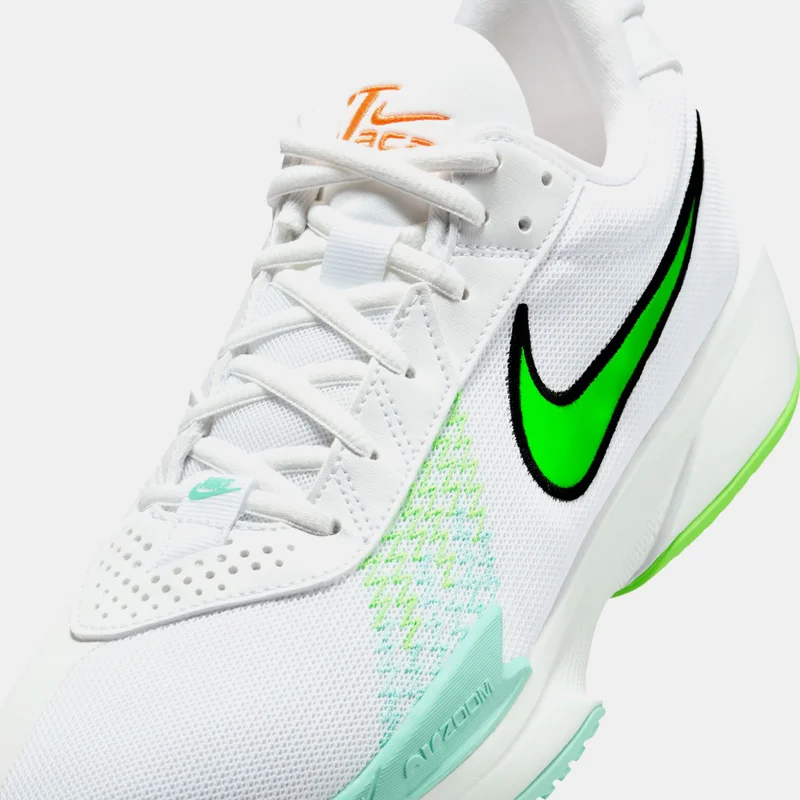 Nike Men's G.T. Cut Academy Basketball Shoes