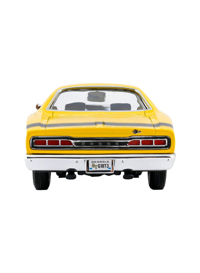 MOTORMAX 1969 Dodge Coronet Super Bee Die-Cast Model Car 1:24 Scale | Officially Licensed Classic Muscle Car Collectible | Opening Doors, Detailed Interior & Free-Wheeling Display Model - Image 2