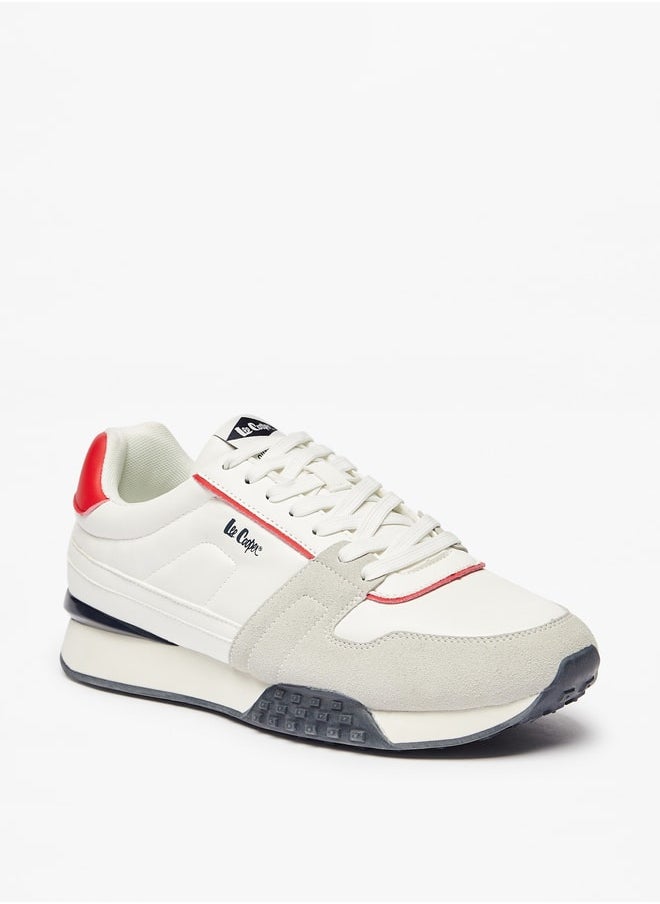 Lee Cooper حذاء رياضي رجالي مزين بشعار مع رباط للإغلاق  - Image 1