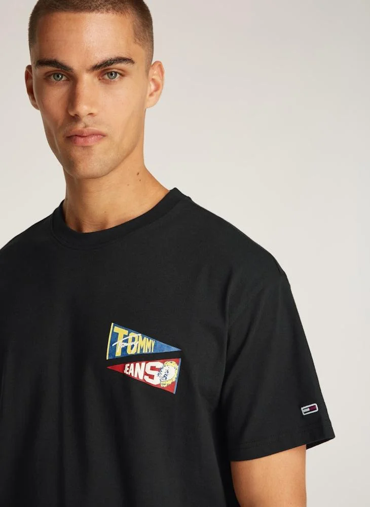 TOMMY JEANS Logo Short Sleeve Crew Neck T-Shirt