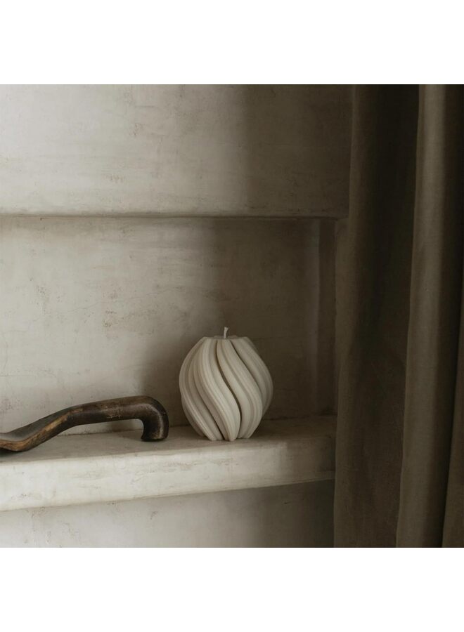 LAMAY Swirl Candle - Large Beautiful Handmade Pillar Scented Soy Wax Twirl Elegant Bubble Aesthetic Housewarming Gift Home Room Shelf Decor Idea Spiral Candle White (Large) - Image 3