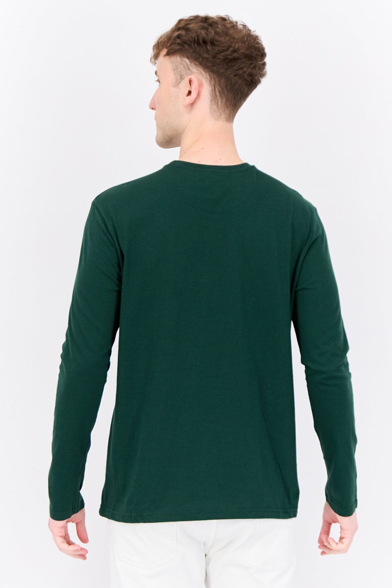KANGOL تي شيرت رجالي بأكمام طويلة وياقة دائرية، أخضر داكن - Image 3