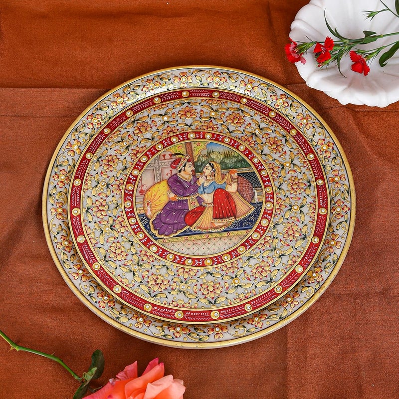 ARTS & CRAFTS ARTS CRAFTS MARBLE 24 CRTS GOLD HAND PAINTED PLATE MULTI COLOUR FINE WORK 2 FIGURES MUGHAL LOVE POTRAIT FLORAL BORDER - Image 4