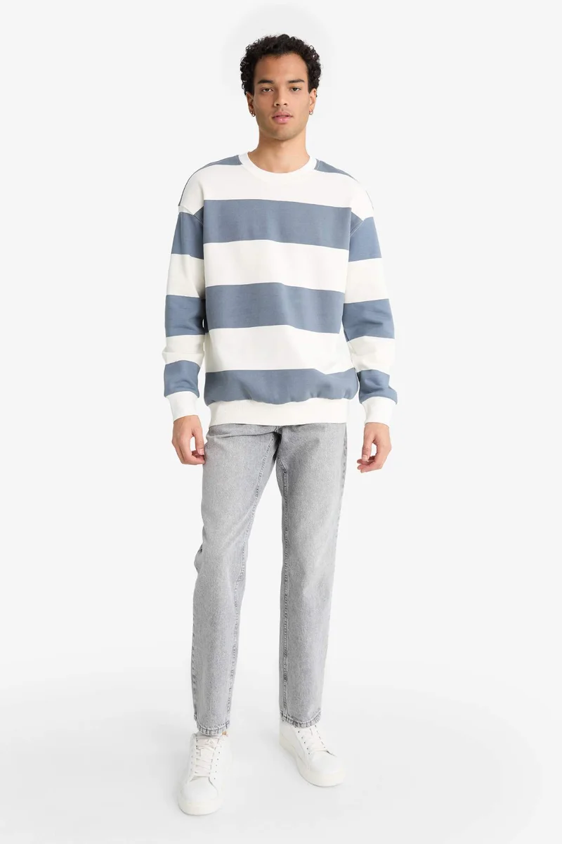 ديفاكتو Boxy Fit Striped Long Sleeve Sweatshirt
